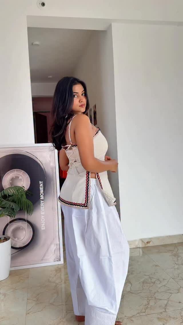 You know what to do, follow and comment for link✨
.
.
.
.
#shortkurti #farsisalwar #collegeoutfitinspo