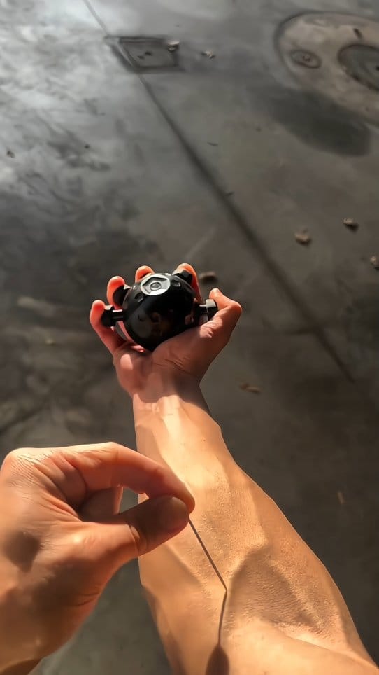 • Comment "LINK" & Send this Reel to Me 📌 
.
.
• Follow & Comment Please 
.
.
.
.
#flipkart #flipkartsale #flipkartfinds #gymaccessories #meeshofashion #watchesessentials #watchesformen #mensfashion #aesthetic #accessories #gym #shirts #gymfashion #watch #amazonfinds #lowbudget #y2kfash #wishlink #mensoutfit #gymaddict #wishlinked