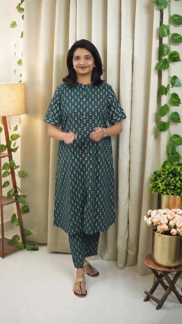 Link in my highlights (Meesho)
.
.
.
.
@meeshoapp #meeshofinds #kurtasets #cotton #dailywear