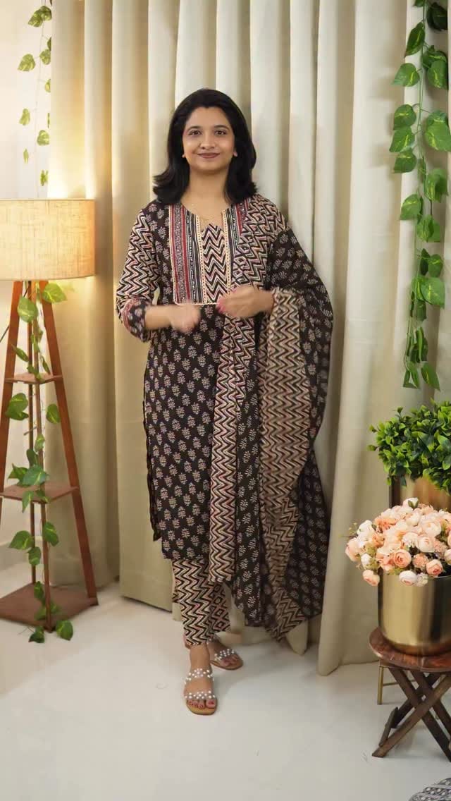 Link In My Highlights (Meesho)
.
.
.
@meeshoapp #meeshofinds #dress