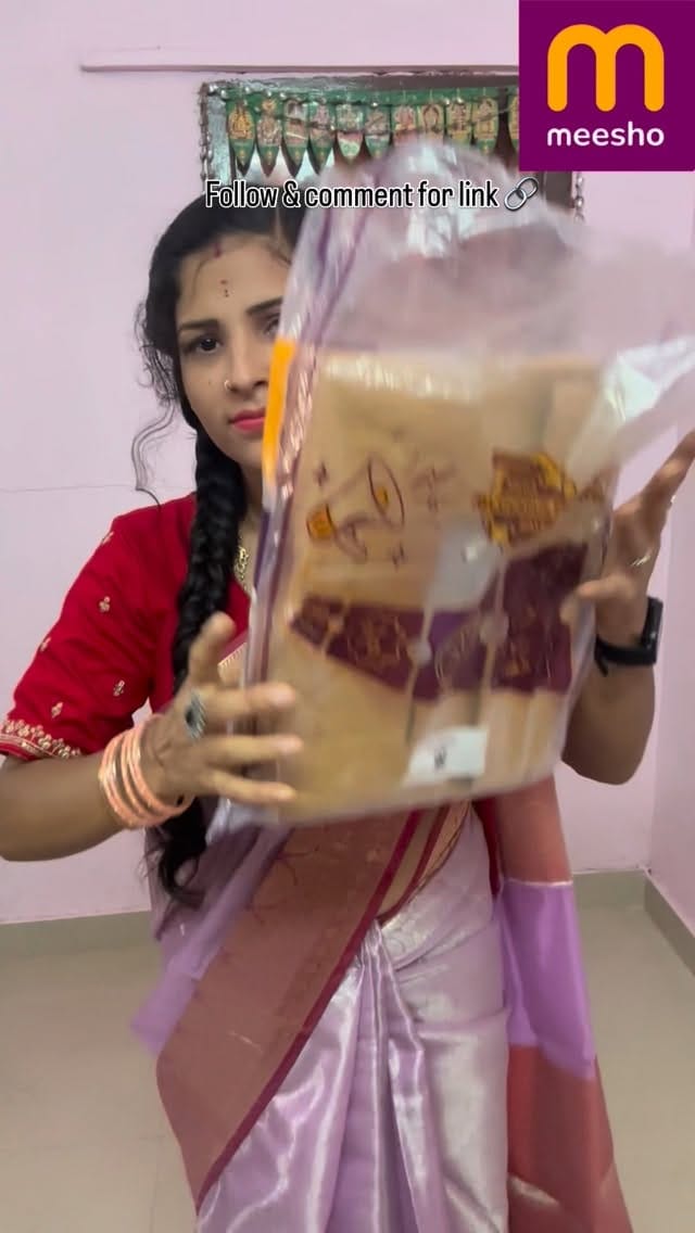 Follow & comment for link @meeshoapp
@sellonmeesho 
#meesho #trendingreels #viral #meeshohaul #saree #reels #followers #song #comment #meeshofinds2025❤️ #meeshohàul #meeshofashion #meeshoreview #meeshoshopping #meeshocreator #meeshoapp #followｍe #followlikecomment #foryou #explorepage #explore #telugufashion #telugucreator #fashion #love #fashioncontent #fashioncreator #meeshoapp #comment #reelitfeelit #jumkas #jewellery