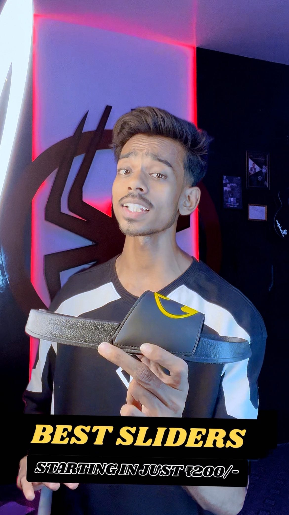 Best Sliders 🦀Comments “BEST” to get links in your dm💌
.
You must Try🫶🏻
.
#sleeper #sandals #sleepers #footwere #fashion #trending #adeebsinger #adeebsfam #instagood #viral #explorepage✨