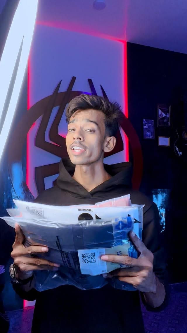 Best Linen Shirt 👔 Comments “BEST” to get links in your dm💌
.
You must Try🫶🏻
.
#linenshirt #linenshirts #linenshirtsformen #bestshirt #shirt #blackshirt #navyblueshirt #whiteshirt #yellowshirt #fashion #trending #adeebsinger #adeebsfam #instagood #viral #explorepage✨