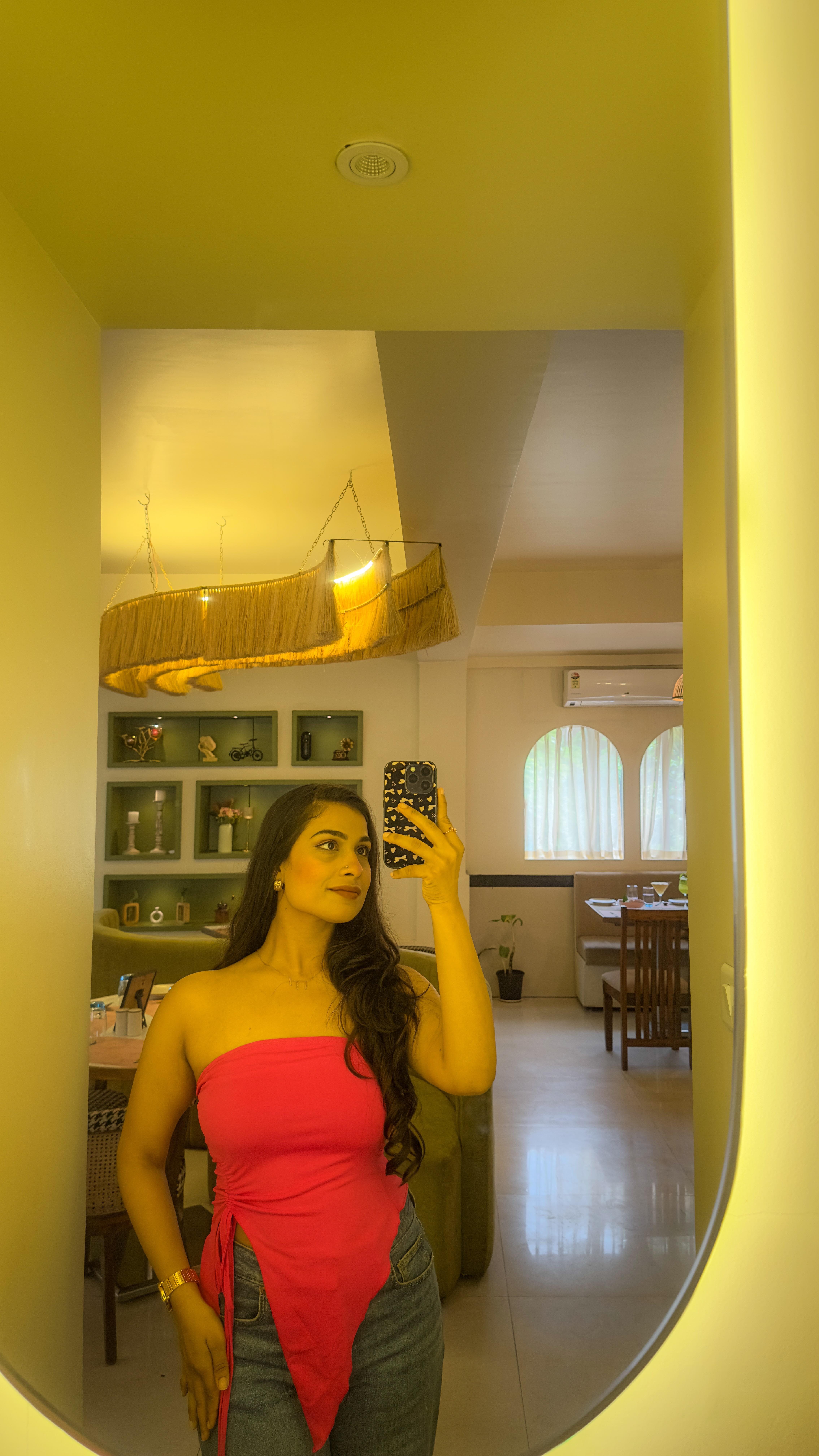Top : @myntra 
Jeans : @hm 
Comment “link” or share this post to me for direct link 🔗 . 
Follow @nandini_.gadekar for more such content 💕
.
.
.
.
.
.
[myntra , myntra fit , myntra finds , tube top , jeans , HM , wide leg jeans , fit check , outfit inspo , brunch outfit , casuals , denims , pink top ,fashion , styling ] 
#foryou #trending #styleinfluencer #fashionblogger #myntrahaul #fyp #influencer #womanfashion #casualfit #outfitinspiration #relatablepost #capturingthemoment
