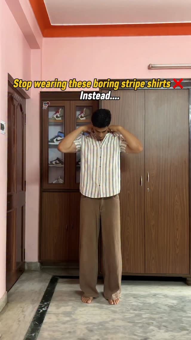 Comment “ shirts “ or share the reel to get your outfit links. 
.
.
.
.
.
.
#shirts #menshirts #oldmoneystyle #baggy #outfitinspo #outfittoday #myntra #fashiontrends #myntrafashion