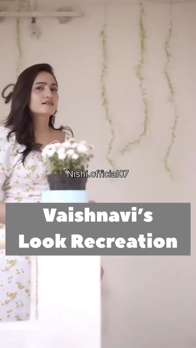 Look Recreation Vaishnavi Gowda❤️
Comment down below for product links 🌸
Links are also available in bio❤️
.
.
.
.
.
.
.
.
.
.
.
#myhaul #fashionstyle #fashionblogger #fashionlover #fashionista #viralvideo #trending #trendingreels #reelsinstagram #reelitfeelit #onlineshopping #shoppingtime #shoppingtips #shoppingaddict #shoppingideasforyourgirlfriend#vaishnavigowda #vaishnavigowda❤️❤️ #vaishnavigowdabbk8