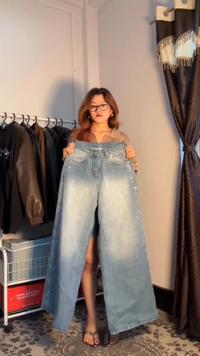 Comment link/share the reels in DM
#newmeasia #newme #newmegals #ootd #ootdfashion #grwmoutfit #grwmreels #fashion #winteroutfitideas