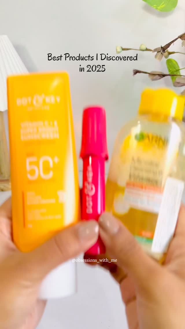 Comment link to get direct link in dm! ❤️ 
.
.
@dotandkey.skincare 
[sunscreen, lip balm, winter skincare, best products in 2025, make-up, cleanser, makeup remover]
.
.
#Sunscreen #LipBalm #WinterSkincare #MakeUpRemover  #winter2025
