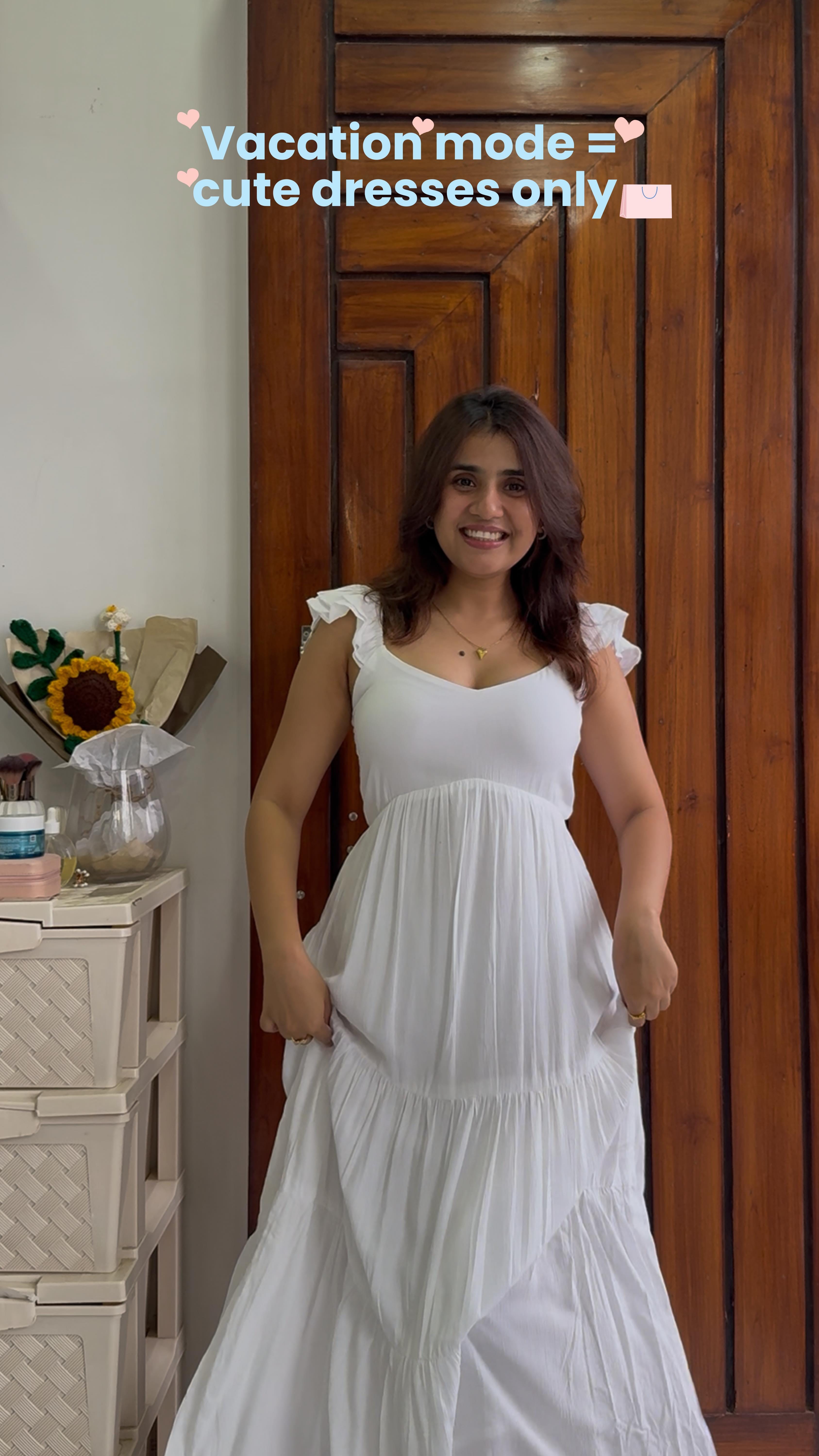 This dress from @roslyn_bydemi  is everything, soft, breezy, and pure vacation energy 🌴✨
Comment “link” or share this reel with me to get links directly in your dm✨
savana, savana finds, dress, dresses, birthday dress, party wear dress, cute dress, pink dress, white dress, blue dress, savana haul, pretty dresses
#dress #summerdress #summeroutfitideas #meeshodress #meeshofinds #meeshohaul #softgirl #shortkurti #backless #blackdress #affordablefashion #birthdaydress #dresses #dresshaul #viralvideos #explorepage #exploremore #partyweardresses #reelsinstagram #reelkarofeelkaro #trendingreel #reelsindia #pinterestoutfit #trendingsongs #explore #reels #feelitreelit #viralreels #fyp #corsetdress