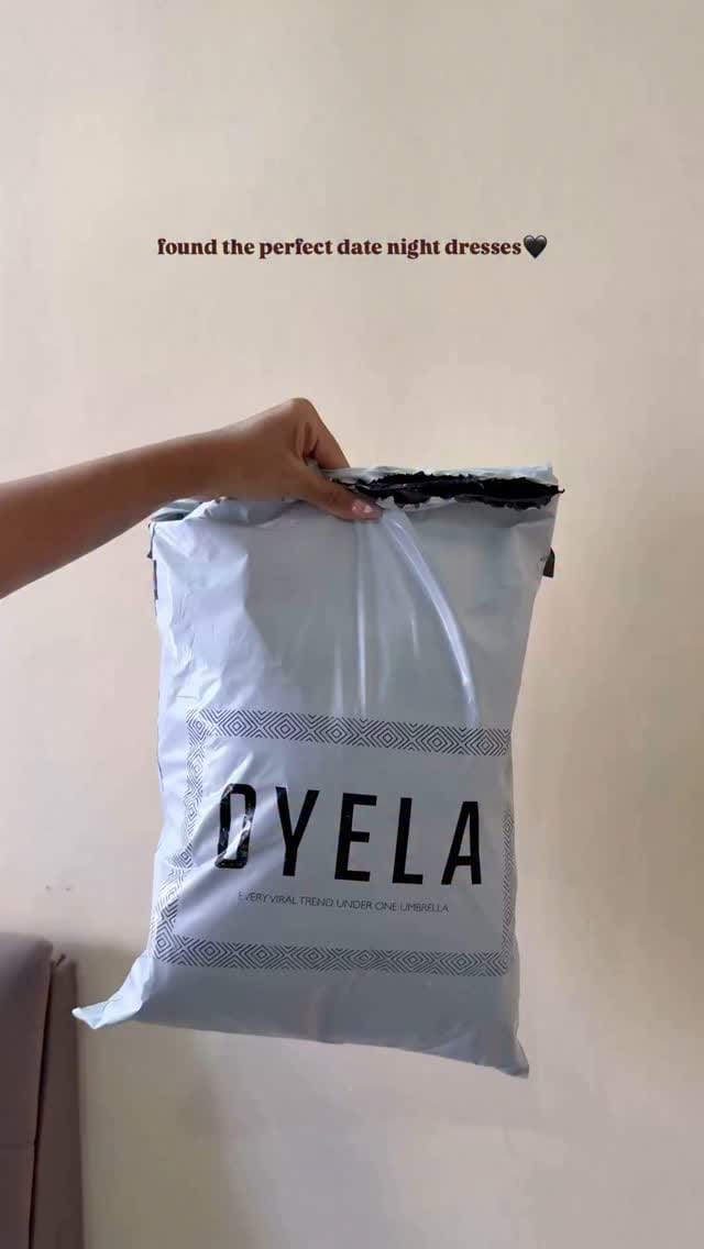 perfect date night dresses from @oyela.in 🖤
comment down for links🫶🏼
#oyela #oyelafam #blackdresses #blackdress #blackdress🖤 #datenight #datenightdress #minidresses #minidress #modest #modestfashıon #modestwear #classy #classyfashion #explorepage #fyp #explore #trending #trendingreels #aesthetic #reels #reelsinstagram #pinterest #pinterestinspired