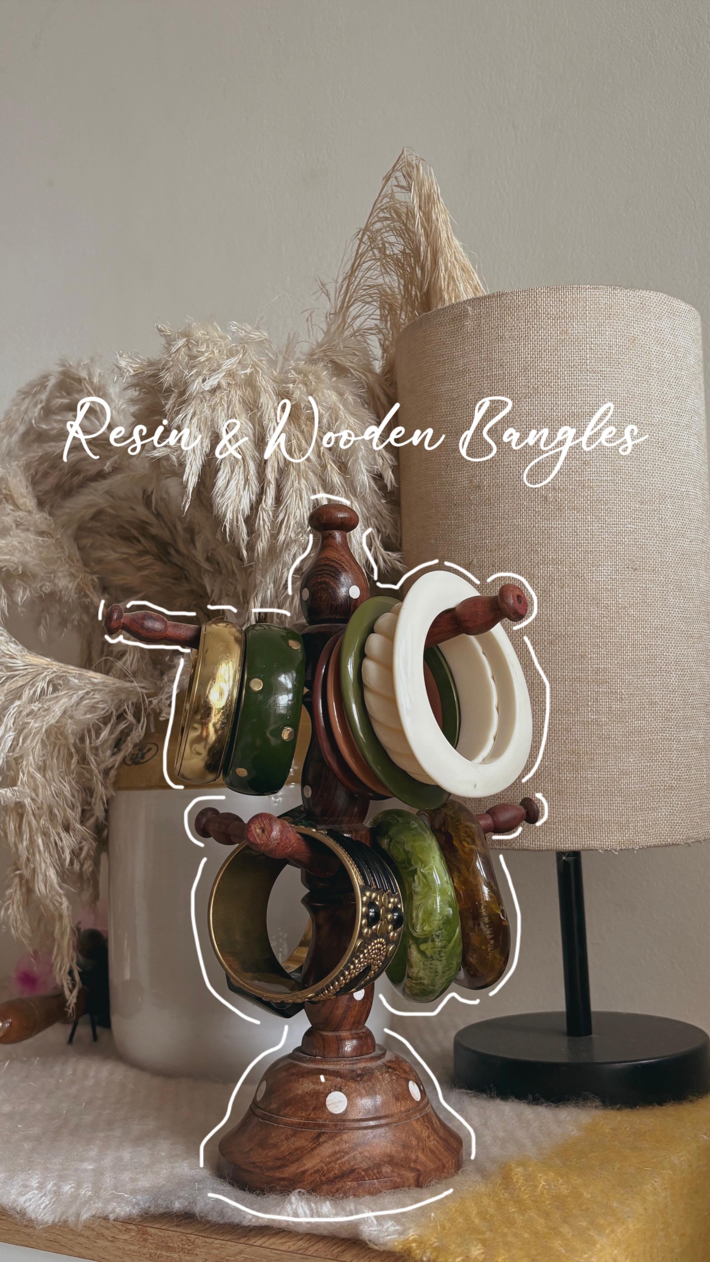 Love this so much and colors are❤️
Comment for the deets/links☀️
.
.
#resinbangle #woodenbangles