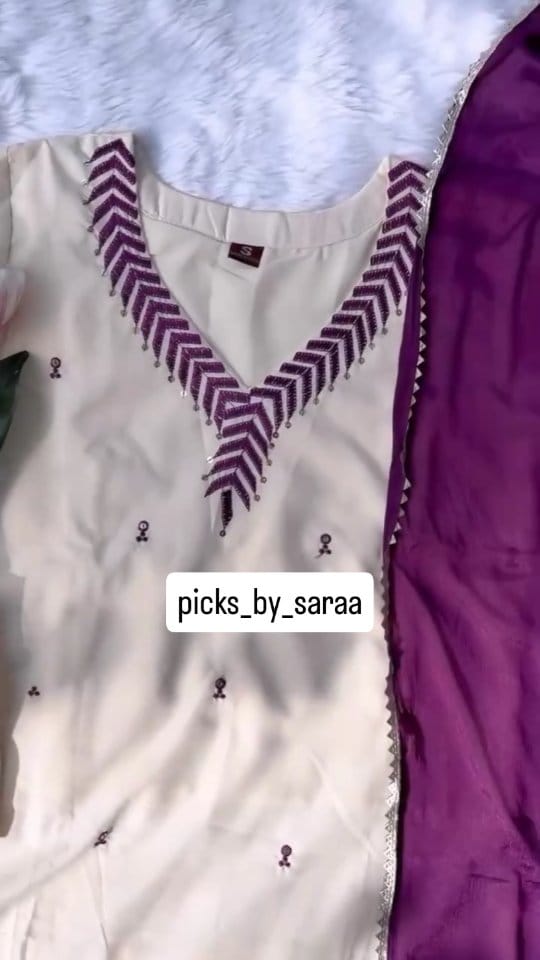 Meesho finds kurtaset day 2
Comment for the links
#kurtasetseries #kurtasetsday2 #kurtasets #whatiorderedvswhatigot #ethnicwear #meeshofinds #fashion #myntrafinds #fashionwear 
Kurtaset,myntra, myntra kurta set, ethnic wear, indian wear, western wear, Meesho haul, meesho kurtasets, fashion