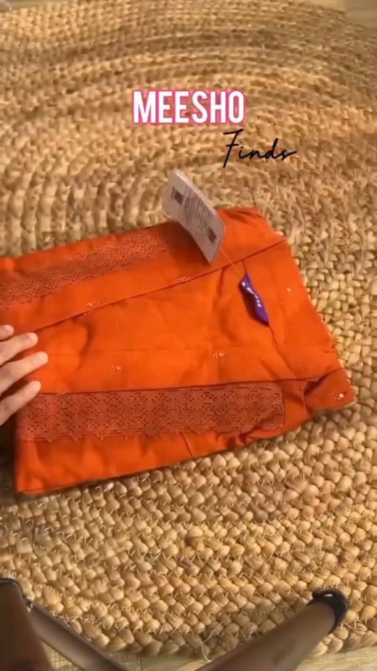 Must have kurta set from @meeshoapp
Comment for the link 
#kurtasetseries #homefinds #kitchentools #kitchengadgets #underbudget #gadgets #kitchenbowls #eggroll #organisers