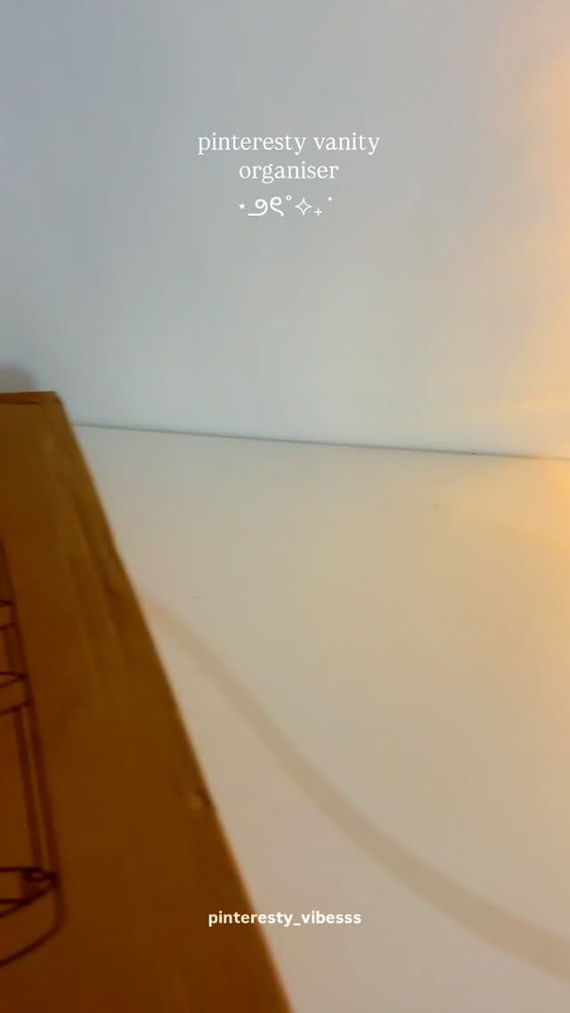 Comment for link🔗
Totally loving this Pinteresty organiser from @meeshoapp 🩷
Want more such finds? Comment below⬇️
•
•
•
🔎 Makeup organiser
Makeup organiser, vanity organiser, organiser, Meesho organiser, Meesho finds, Meesho haul, viral reel, trending audio, makeup organiser finds, makeup storage, makeup vanity, Meesho makeup organiser, makeup kit
#makeuporganiser #makeupvanity
#makeuporganizers #vanity #vanityorganizer #meesho #meeshofashion #meeshoapp
#meeshoshopping #meeshoproducts #homedecor #homedecoration #homefinds #explorepage #explore #fyp #trending #trendingreel 
#pinterestinspired #thatgirlaesthetic 
#2025finds #meeshofinds #meeshoshopping #meeshocommunity #wishlinked 
Want more such finds?🩷