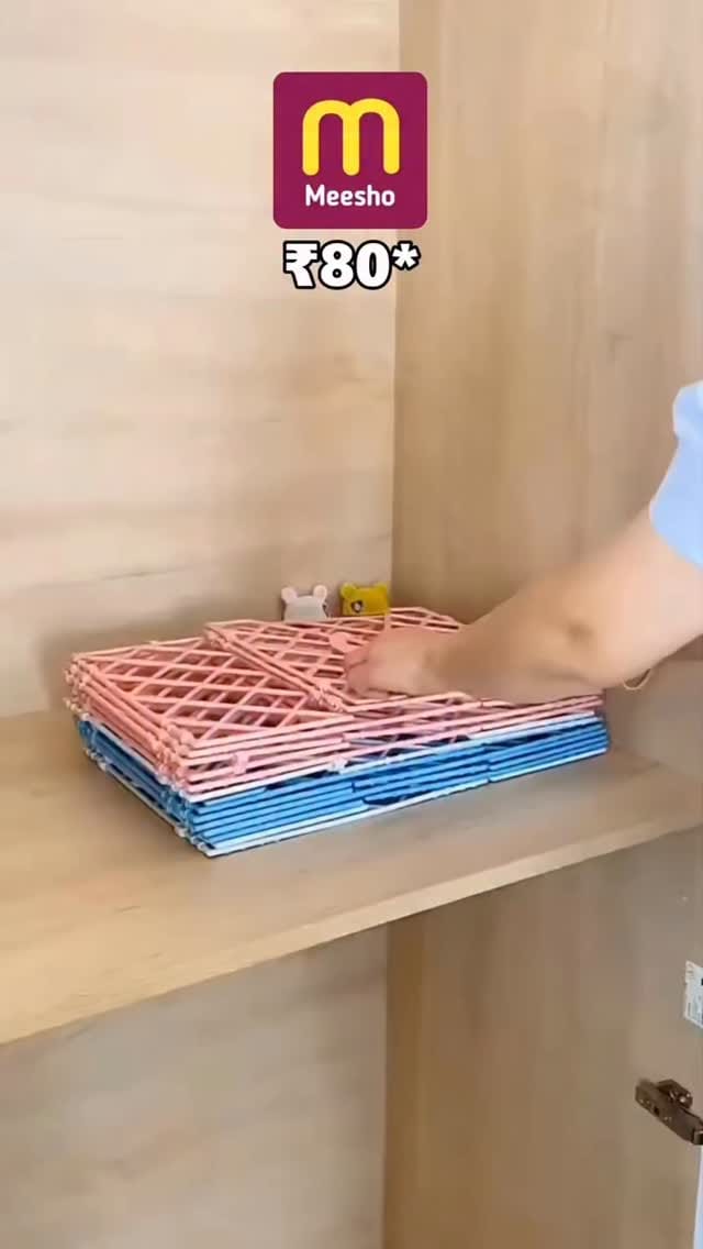 Space always short? This folding hanger closet fixes the mess in seconds.”
Tags:
#foldinghanger #closetorganizer #wardrobestorage #homeessentials #organizerideas