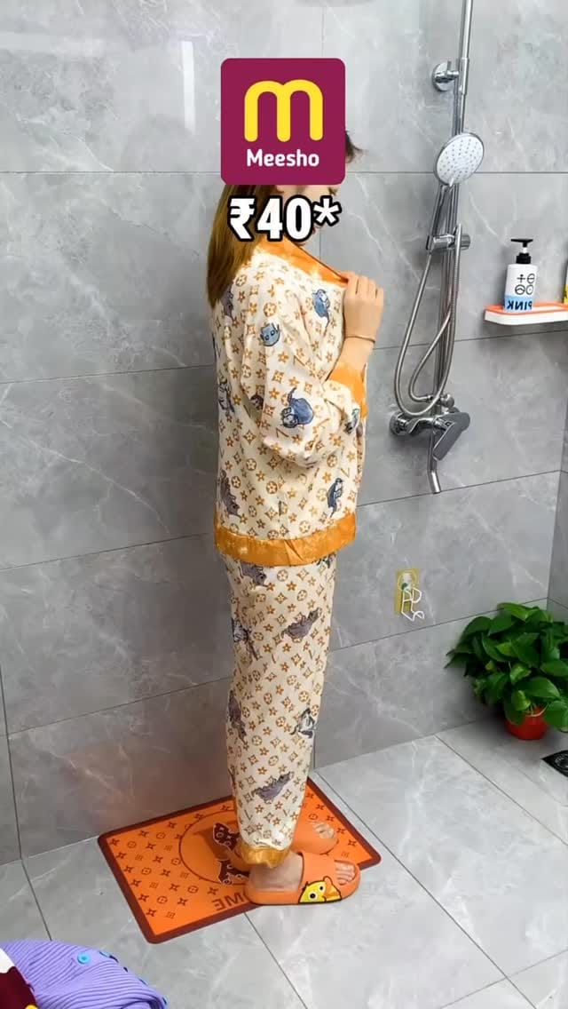 Laundry off the floor, space back in your room. Hanging laundry basket for smart storage.”
#laundrybasket #spacesaving #homeorganization #dailyuse #musthave