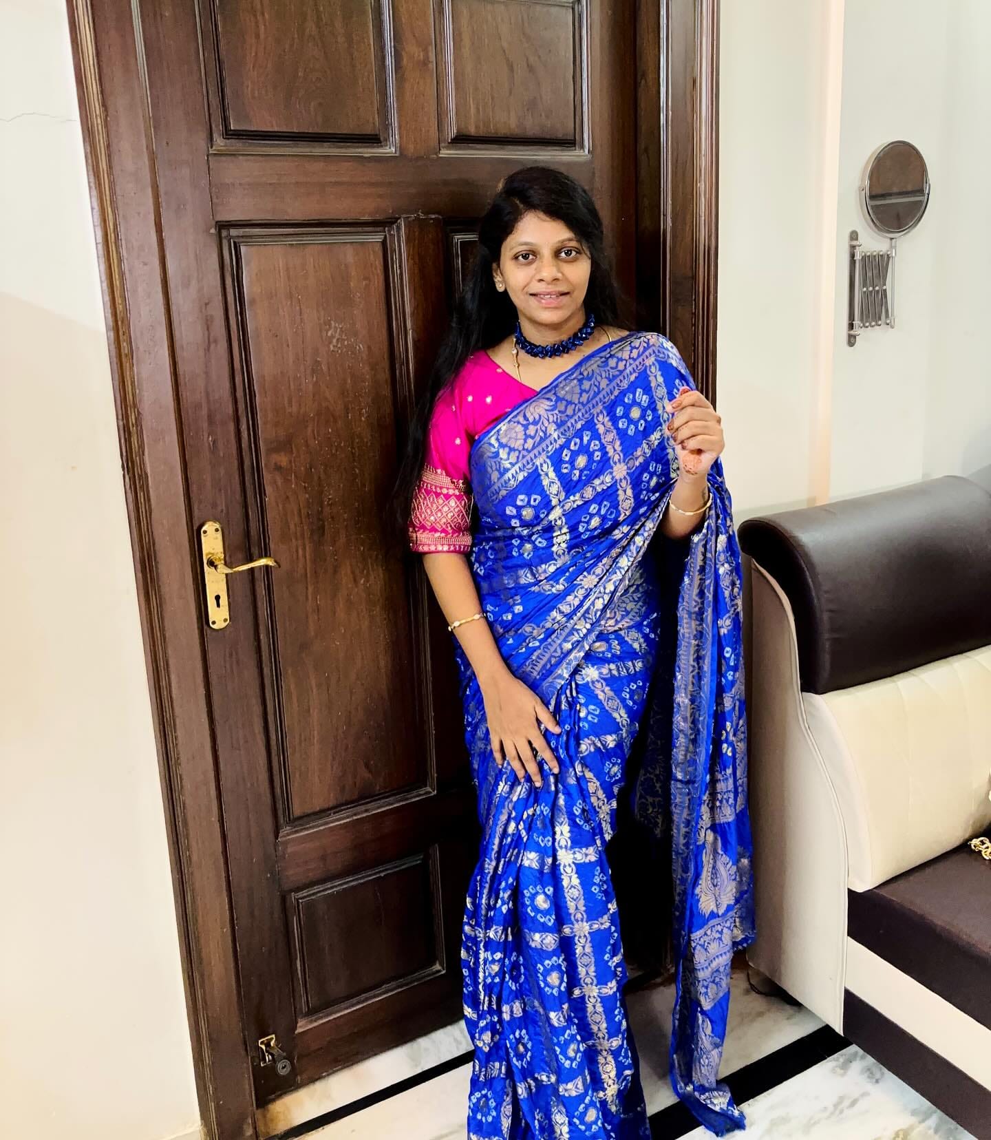 Comment for links 🔗 
#meesho #meeshofinds #royalblue #bandinisarees