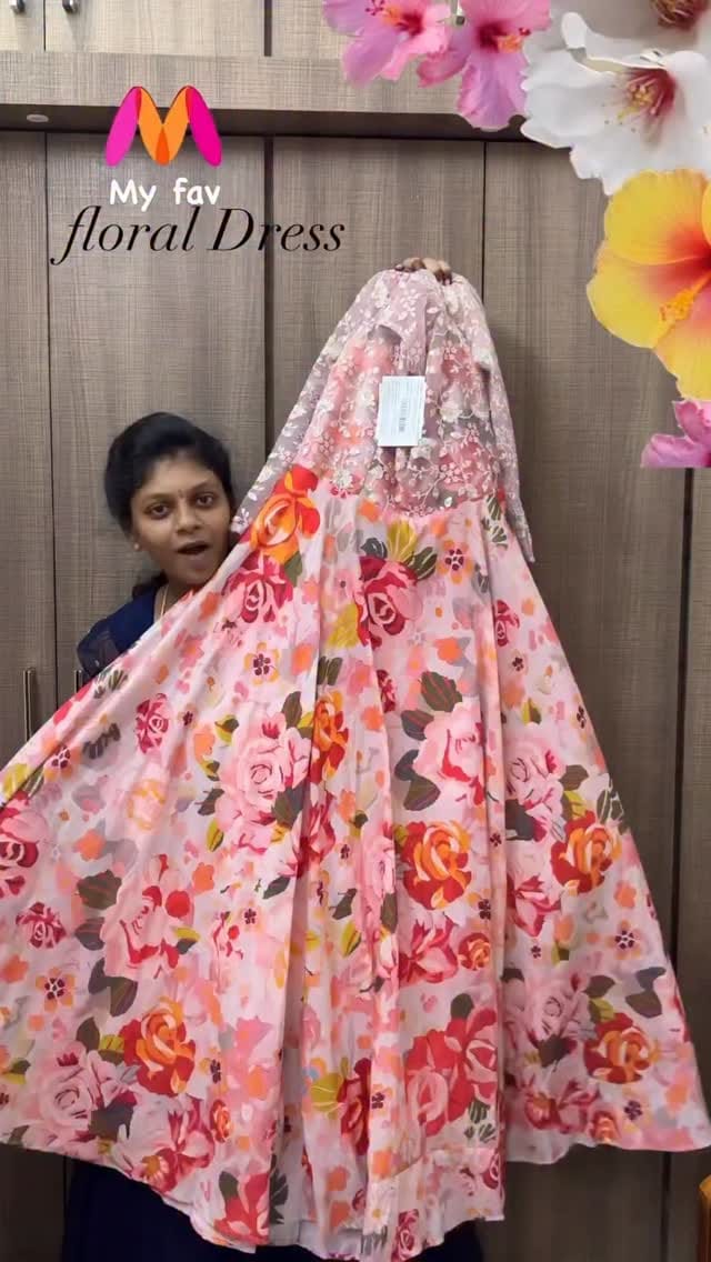 Floral  maxi @myntra 
#myntra #myntrafinds #maxidress #floralmaxi #myntrahaul #myntrafashion #myntrashopping #trending #reels #viral #wishlink #explore #trending #fyp