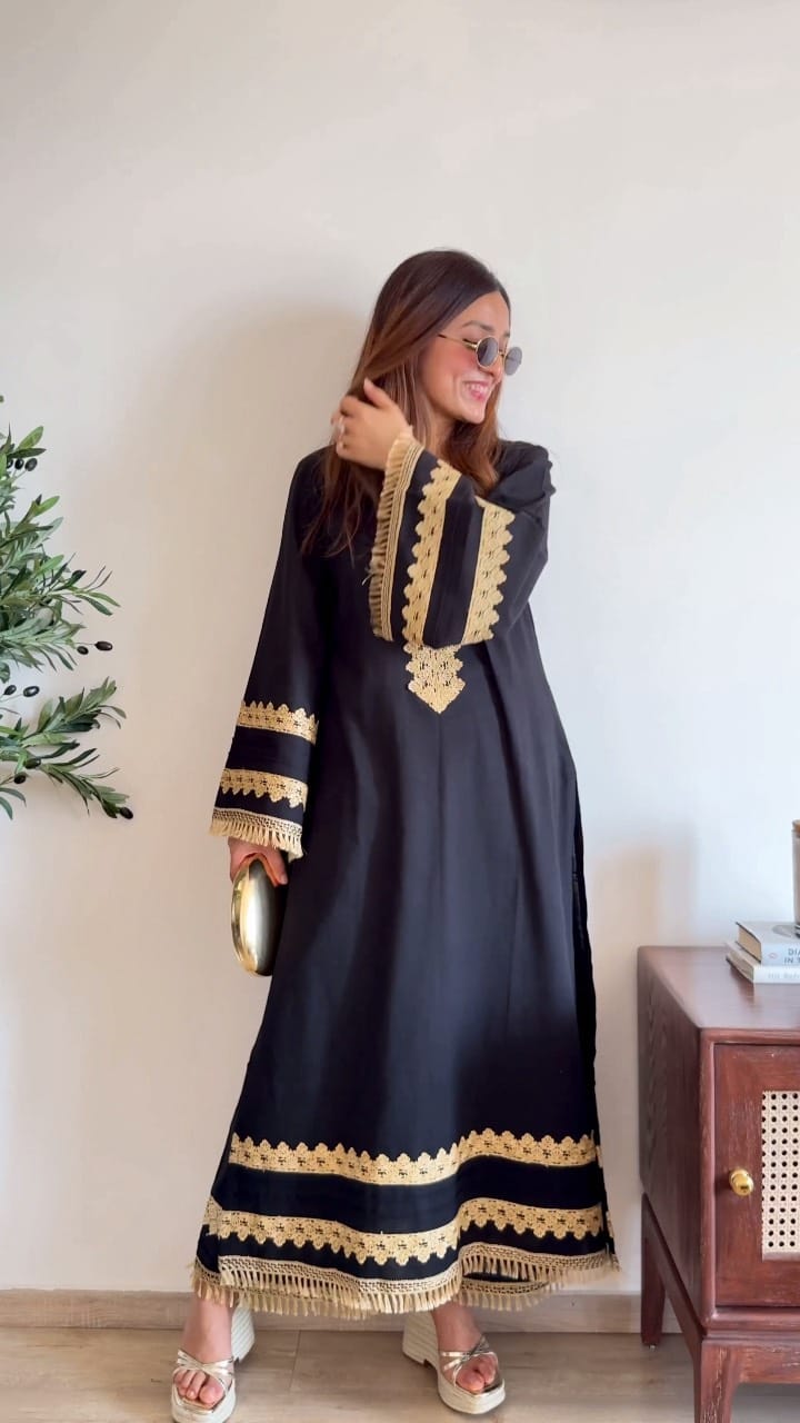 Who says glam takes effort? The right outfit does all the talking 💁‍♀️🖤 #EffortlessElegance
🔗Comment below if you need links to recreate this look :)
#DesiGlam #EffortlessStyle #EthnicStyleGoals #BlackAndGoldLook #ChicInTradition #IndianFusionFashion #MinimalEffortMaximumImpact #StyleWithEase #ModernEthnicWear #GlamInTradition #DesiFashionVibes #OOTDIndia #DesiLookOfTheDay #IndoWesternStyle #FestiveLookBook#wishlinked 
Desi glam outfit I Black and gold ethnic dress I Effortless festive styling I Modern ethnic fashion I Festive outfit ideas for women I Indo-western glam I Statement ethnic wear I Partywear ethnic dress I Eid outfit inspiration I Desi chic style