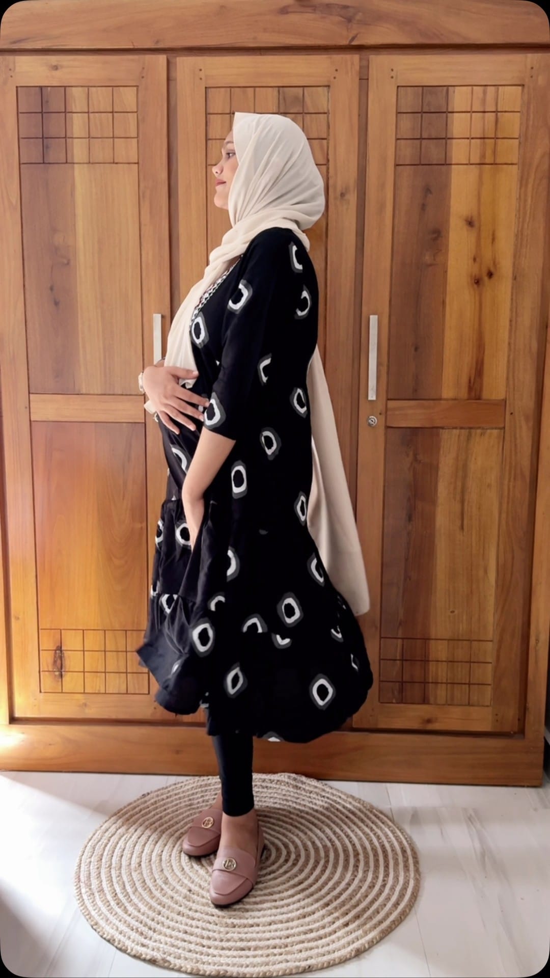 Follow and comment for link🖇