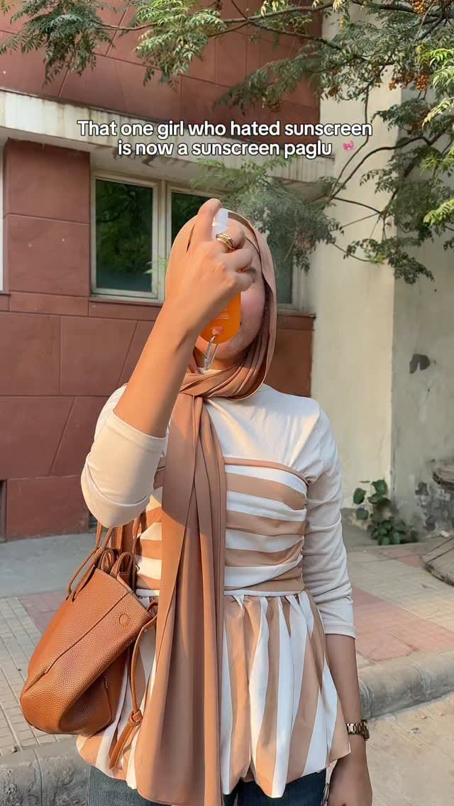 In my sunscreen paglu era 🌞
Yk who to tag 😂
#sunscreenpaglu#fyp#skincare#explore#trend
