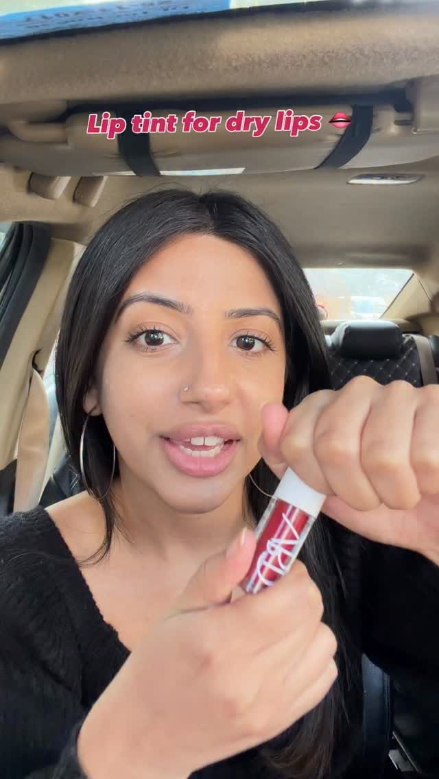 #FreeGift | @ybpskin Color Creams are just.. WOWW!
It comes in a set of 5, and every colour color in this set is super unique and pretty.
Really moisturising, but not sticky or oily feeling.
Comment "Tint" for the link 🔗 
.
.
.
.
.
.
Lip and cheek tint, berry lip tint, lip tint for dry lips, cracked lips, lip care, moisturising lip tint.