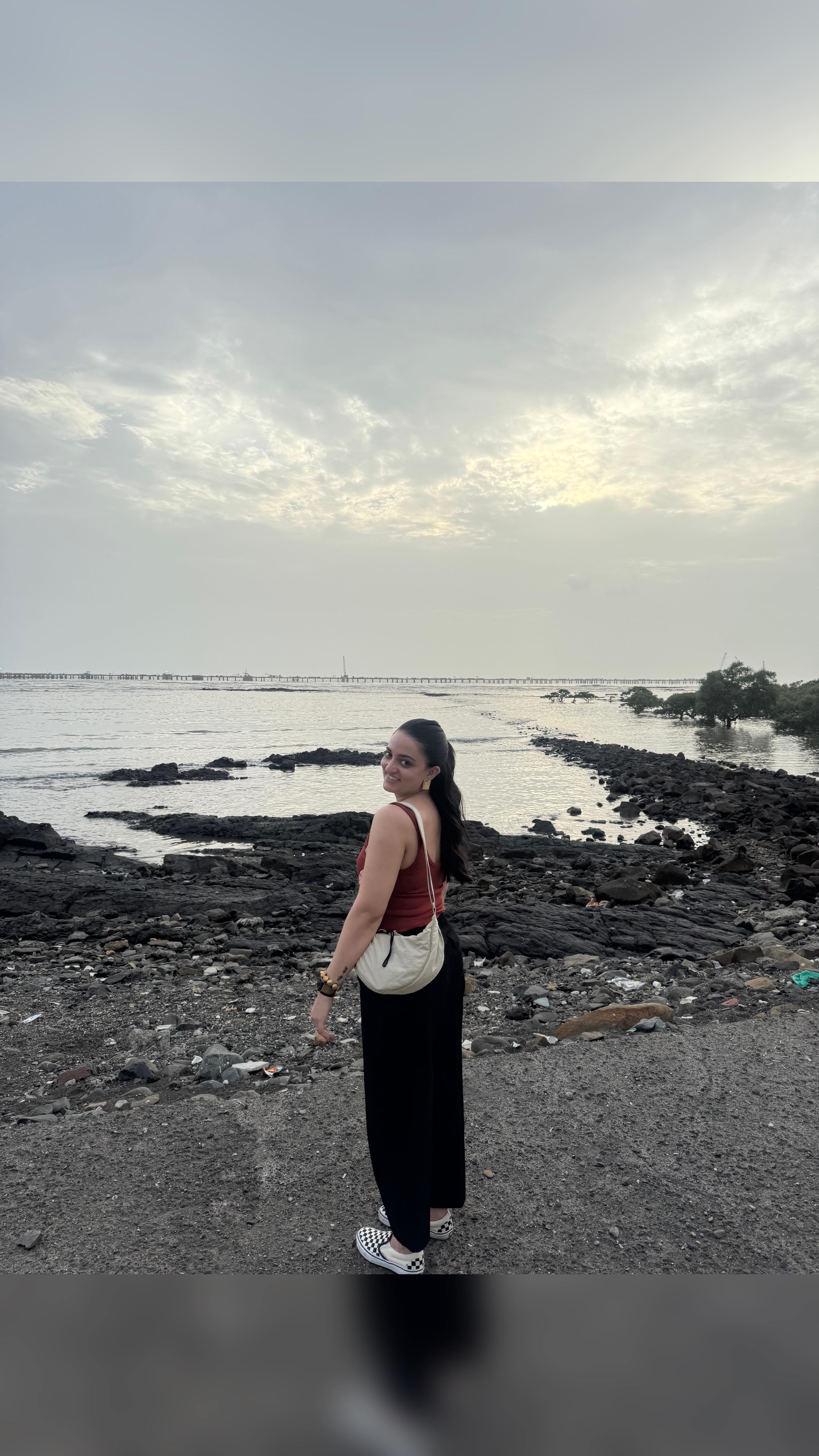 We made it to Bombay ❤️❤️❤️
#wishlinked #desiinfluencer #hmxme #itgirlaesthetic #growth #smallcreator #contentcreator #girlssupportinggirls