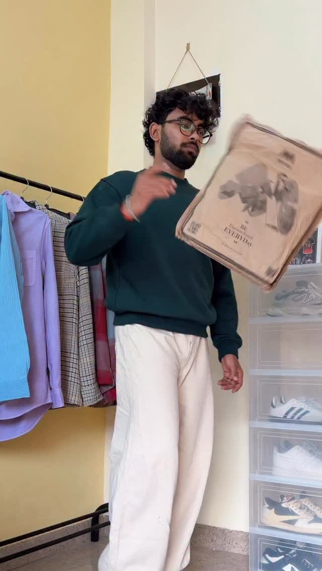 Relaxed fit jeans under budget!🔥
Comment “Link” or share this reel to my Dm to get the Links!🔗📩
.
.
.
.
.
#jeans #relaxedfit #relaxedjeans #trending #dressing #clothing #affordablefashion #mensfashion #menswear #underbudget #samslayzz