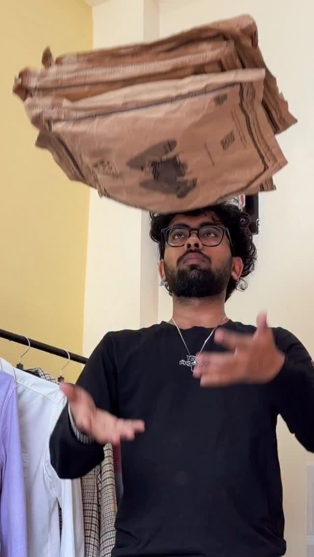 Baggy jeans under budget!!❤️‍🔥
Comment “Baggy” or share this reel to my Dm to receive the link of jeans!🔗📩
.
.
.
.
.
.
.
[jeans, bottom wear, baggy fit, relaxed fit, mens fashion, fashion, affordable fashion, explore, trending]
.
.
#baggyjeans #jeans #baggyfit #relaxedfit #bottomwear #jeansformen #mensfashion #menstyle #fashion #fashionista #fashionstyle #myntrafinds #foryou #explore #viral #foryou #trending #samslayzz 
Which one?🤔⬇️