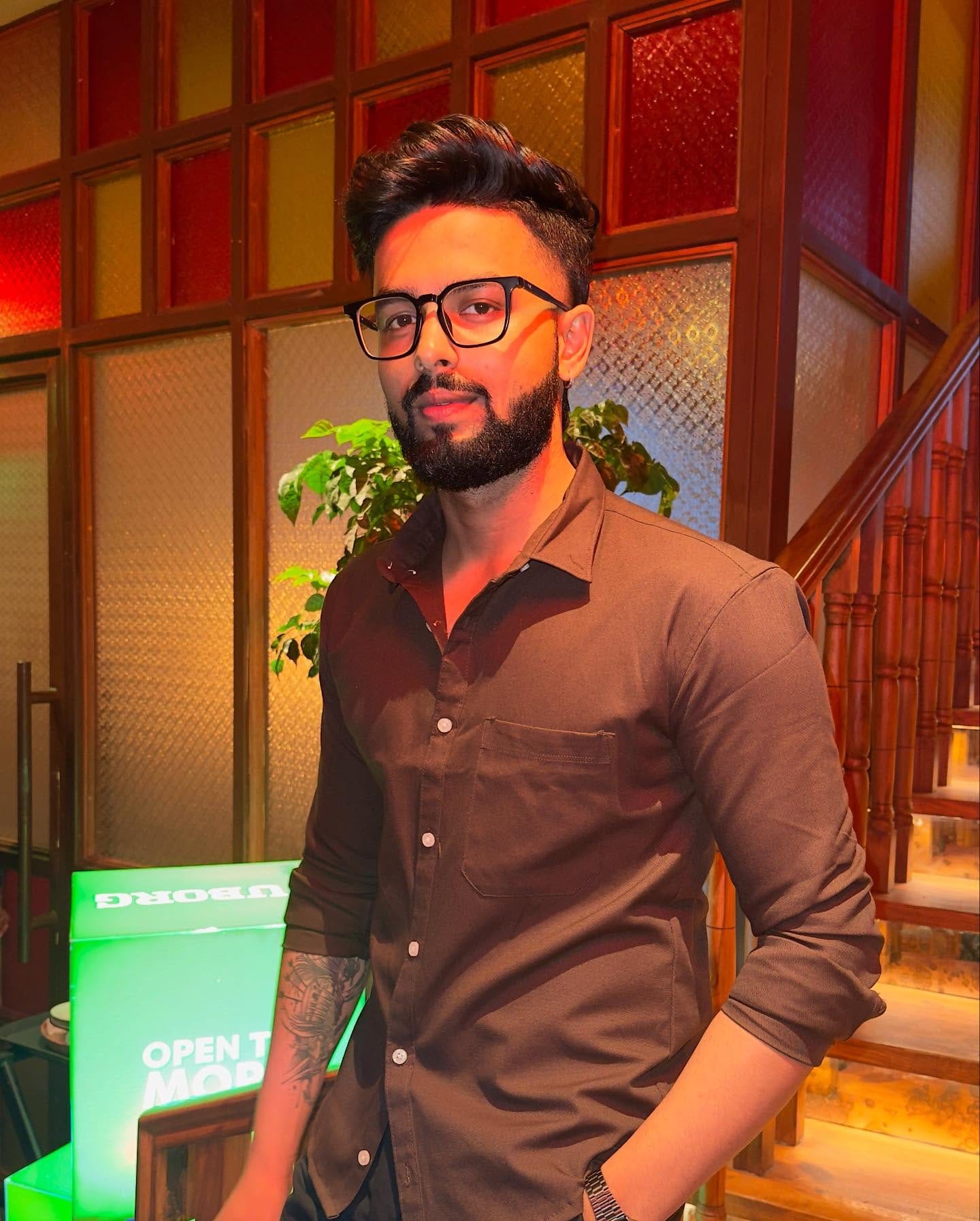 Minimal,effortless! Exactly how I like it🔥
.
.
.
.
#minimalfit #mensfashion #outfitinspiration #ootd #trending #viral #fyp #classicfit #oldmoneyaesthetic