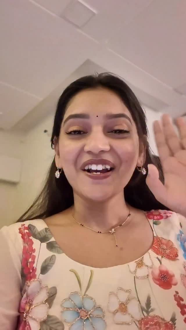 Mhanun BAYKO la vicharun goshti karaychya 🤣🤣🤣
Masta ghabraun sodla end la 🤣🤣