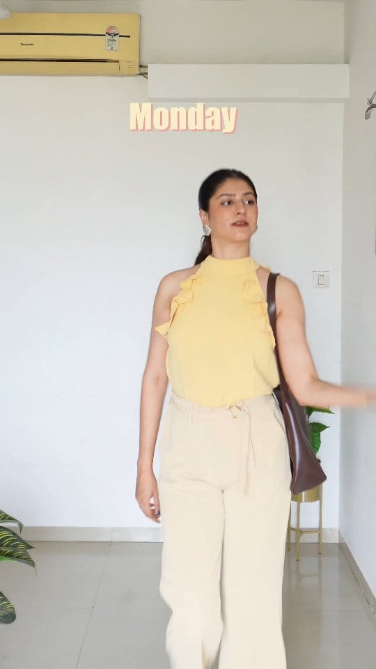 WorkWear Weekly Drops!
Comment below for the 🔗🔗🔗
.
.
.
[office outfit, workwear look, business casual, professional style, corporate chic, smart casual, Monday to Friday outfits, Monday to Friday Fits, chic at work, minimal workwear, daily office style]
#officewear #officetrousers #myntrafinds #formalwear #girlboss #oldmoney