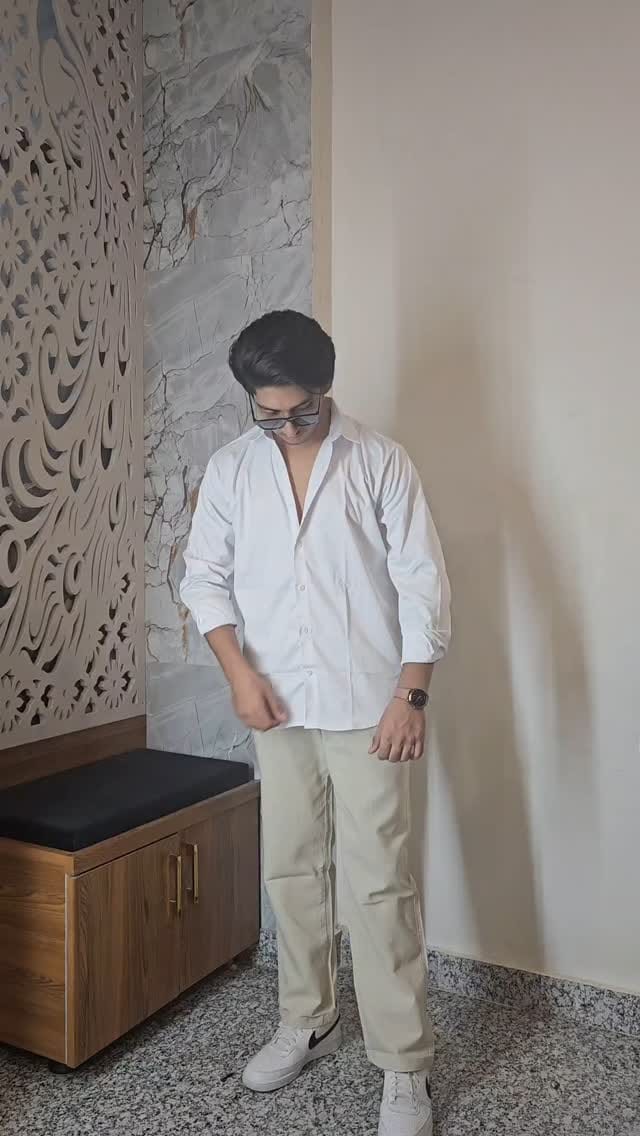 Comment <link>or<share this reel >with me for links.
.
.
.
.
.
.
.
#mensfashion #oldmoney #model #ootd #fashion