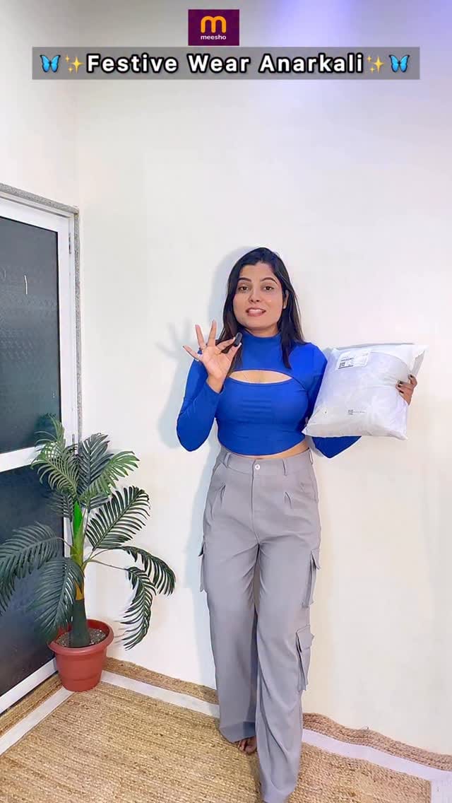 🦋Comment for the Link 🔗 
This video is all about Anarkali dressing for women & girls , these Anarkali dresses are perfect for wedding and festivals like Diwali n all , These are from Meesho at affordable prices 
#meesho #meeshoapp #affordable #trendy #anarkali #anarkalisuits #diwali #weddingwears