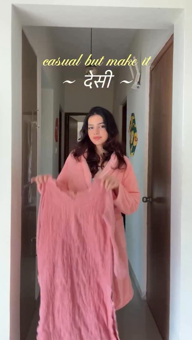 Nothing beats a chikankari set💖 
Lmk if you want any links or share this reel w me in dms🥰
My earrings- @shop.tora.co 
#desifashion #chikankari #everydayoutfits #minimal #desicasual #explore #fyp #desigirl