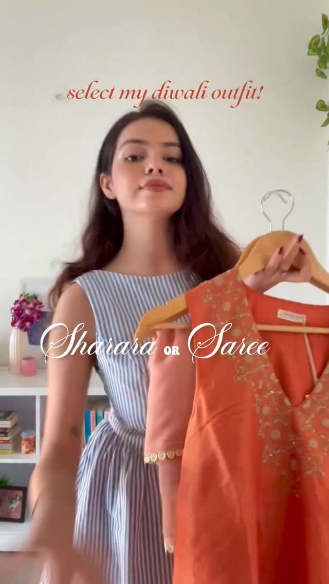 Sharara or Saree? What should i wear🥰
Rust sharara is from @grass_andsunshine 🧡
Saree is from @folkthreads.in 💕
#diwalioutfit #explore #desifashion #desigirl #desicasual #fyp #explore