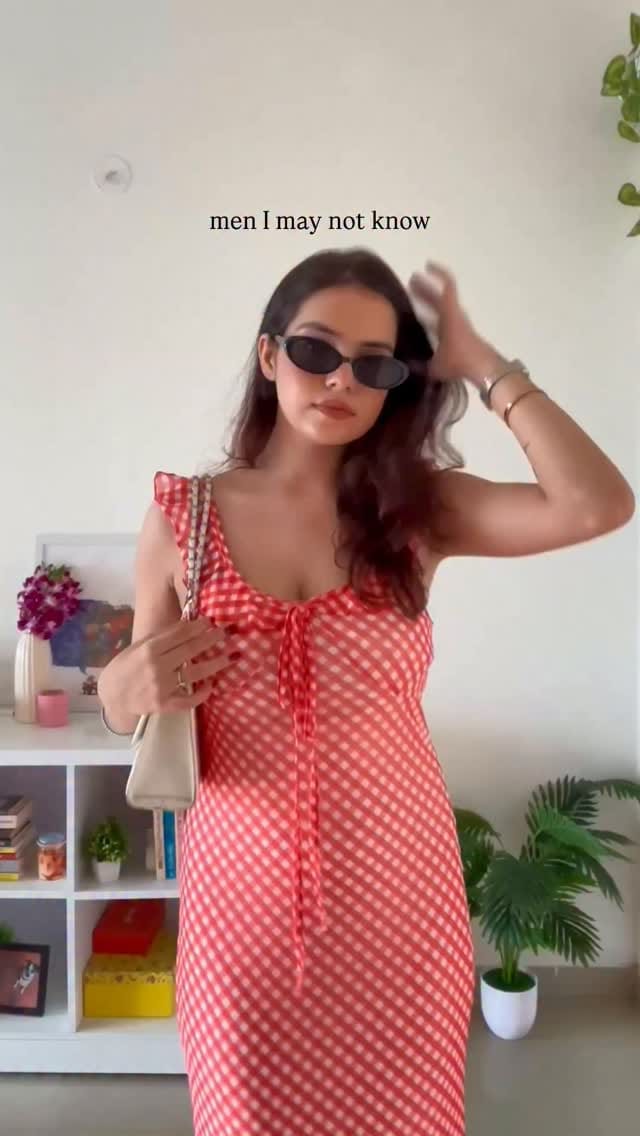 It’s okay you can call me maxidresspaglu🥰
Let me know if you want any links or share this reel w me in dms❤️
Happy Saturday my loves🧚‍♀️
#maxidress #longdress #personalstyle #everydayoutfits #satc #explore #fyp #carriebradshaw