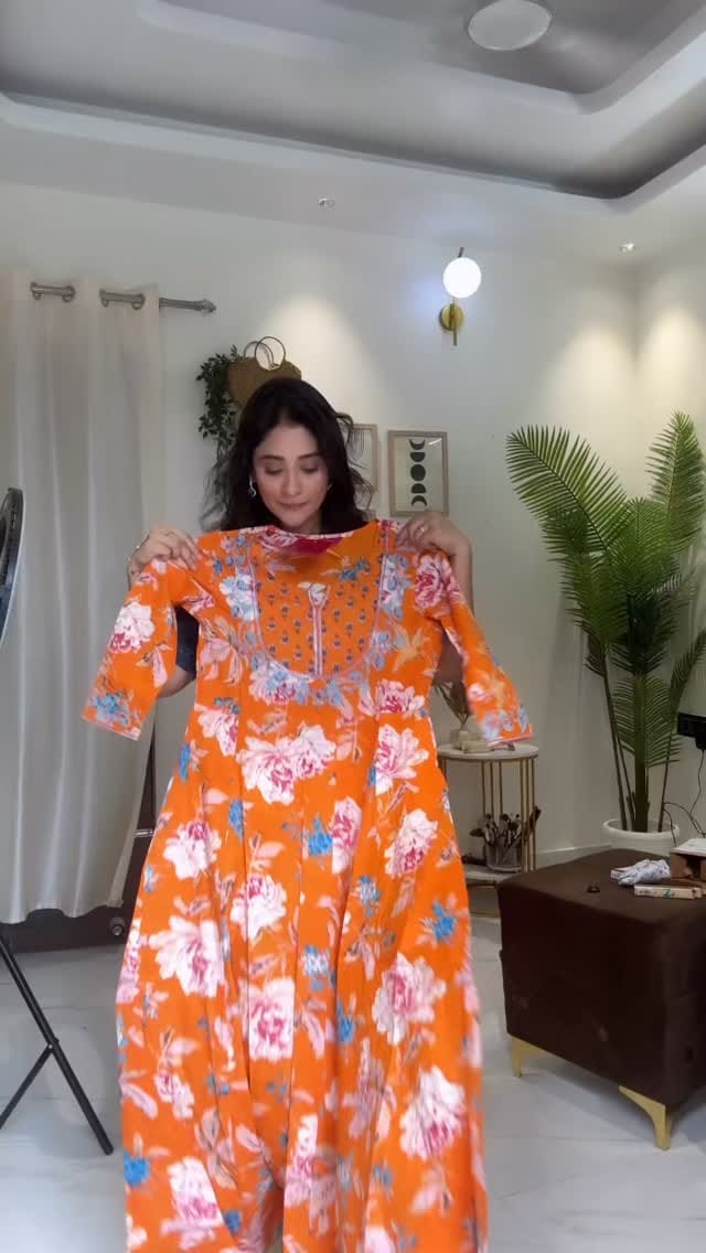 Don't Blink Just Comment for LINK or ❤️
hand bracelet @raviva_in