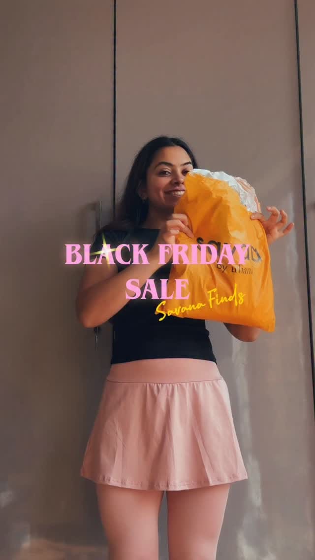 🎀 SAVANA BLACK FRIDAY SALE 🎀
.
.
#blackfridaysale #gymwear #whattowear #tops #gymtights #gymleggings #gymfashion #sportswear #fitness #gymgirlfinds #instagym #savana #gymoutfit #ootd #fashion
