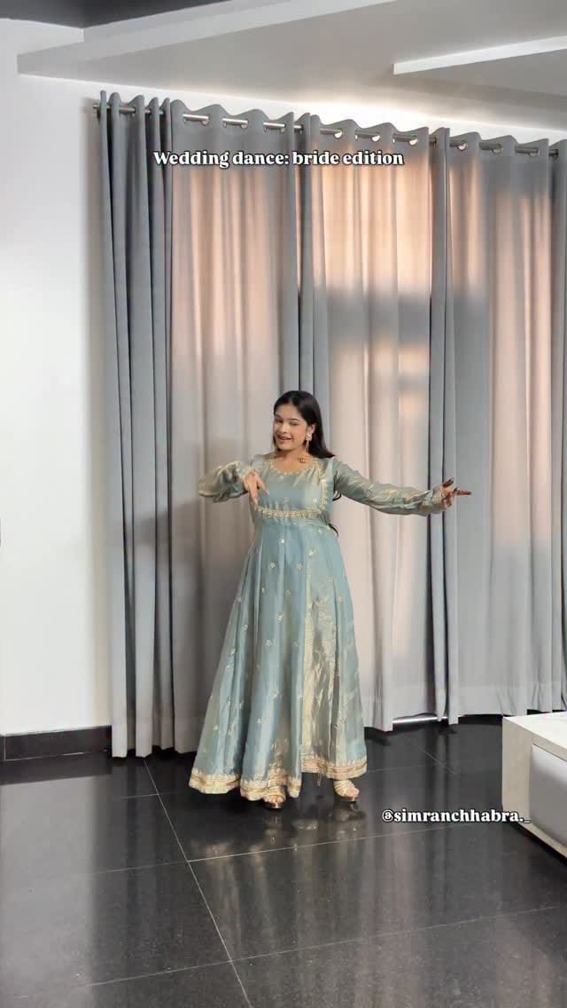 A perfect song for the brides who want to do an emotional performance for the parents♥️
Dc: @simranchhabra._ 
Dm or contact at 8803188000 for any enquiries ✨
Dm or comment down for the outfit link🌸
#simranchhabra #adultdanceclass #danceclasses #adultsclass #danceclassinpanipat #weddingchoreography #weddingdances #weddingdance #kidsdanceclasses #kidsdanceclass