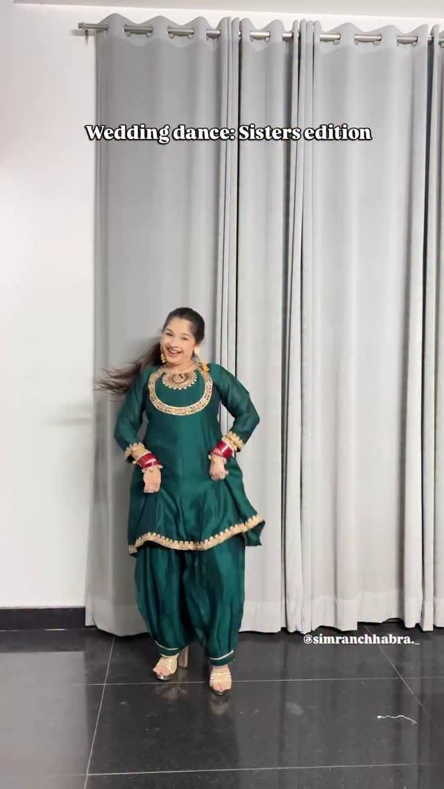 Gussa na karo ni tenu picho awaaz maari aa🙈🌸
Found a perfect song for sister to perform on their brothers or sisters wedding! 
Now, if it’s your sister’s wedding, how about dancing with her on this song!
DC: @simranchhabra._ 
DM or comment down for the outfit link 🔗 
DM or contact 8803188000 for any enquiries 🌸
#simranchhabra #adultdanceclass #danceclasses #adultsclass #danceclassinpanipat #weddingchoreography #weddingdances #weddingdance #simranchhabrachoreography