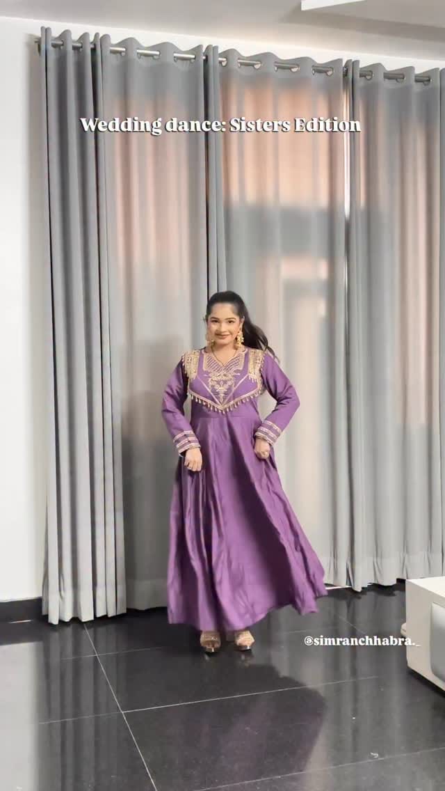 Time to drop another wedding dance choreography for the beautiful sisters♥️🦋
Tag someone who should definitely perform this♥️
Dc: @simranchhabra._ 
Dm or contact us at 8803188000 for any enquiries ✨
Dm or comment down for the outfit link🔗
#simranchhabra #adultdanceclass #danceclasses #adultsclass #danceclassinpanipat #weddingchoreography #weddingdances #kidsdanceclasses #kidsdanceclass #sistersdance