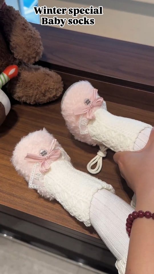 Follow ✅ then comment for link 🖇️ 
#cutebabysocks 
#viralbabypodcastvideos 
#TrendyKidsWear 
#viralnow