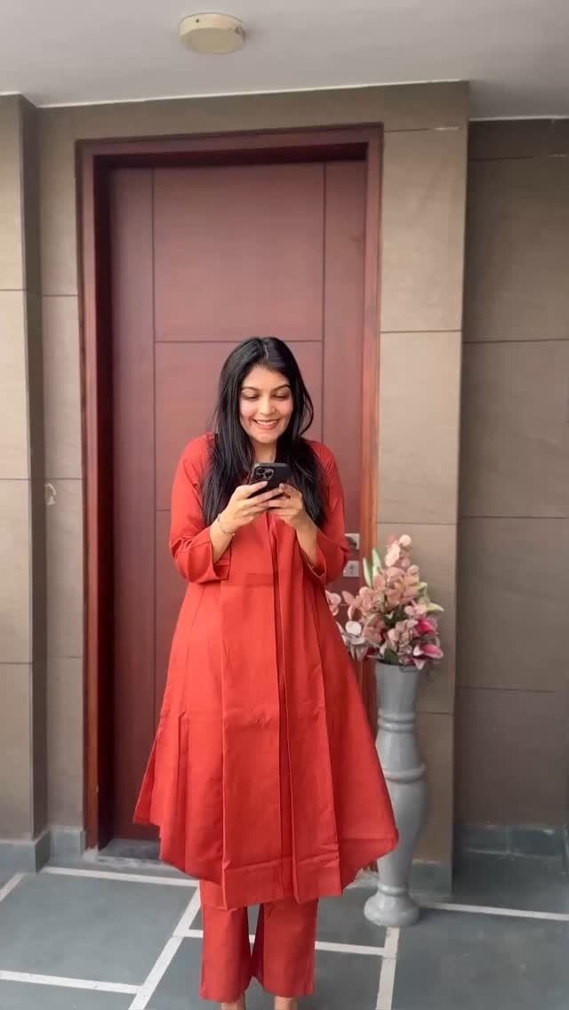 Ahh that last dress has my heart🥹❤️
•
•
•
•
•
#reddress #bachlorette #trendingreels #wishlinked #londdress #uptownie #summerdresses #explore #foryoupage #summerdress #bridesmaids #bachloretteparty