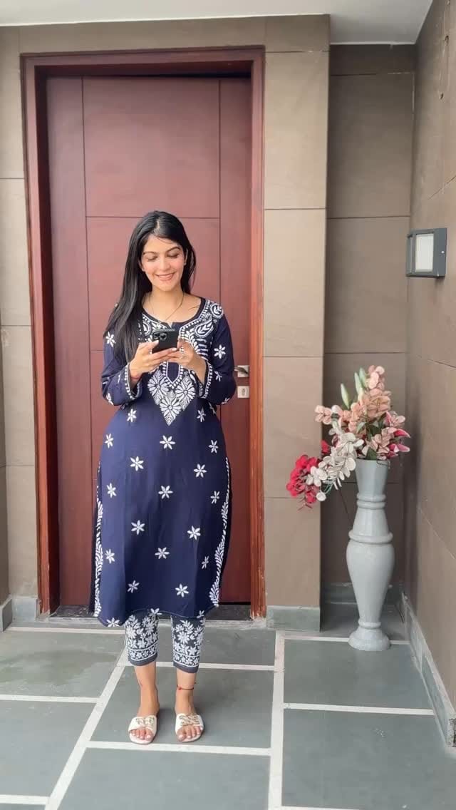 This is how my birthday looks like🥹🎀🫰🏻
How do you celebrate your birthday?
•
•
•
#birthdaydress #jain #jainmandir #wishlinked #explore #trendingreels #reelitfeelit #affordablefashion #myntra #kurtaset #dresses #reddress #birthdaygirl #birthdayidea