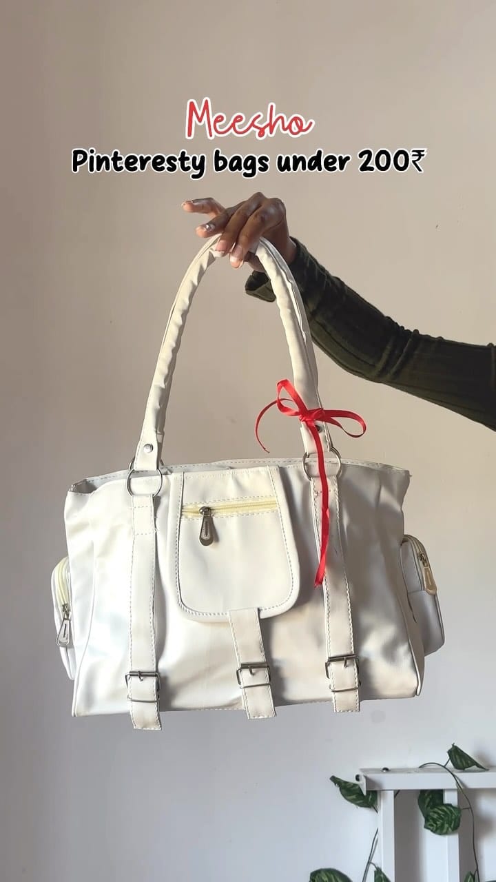 Comment “ SEND” for link 
.
.
#meeshorandomfindsunder200 #meeshobag #instagram #pinterestinspired #meeshofashion #fypage
