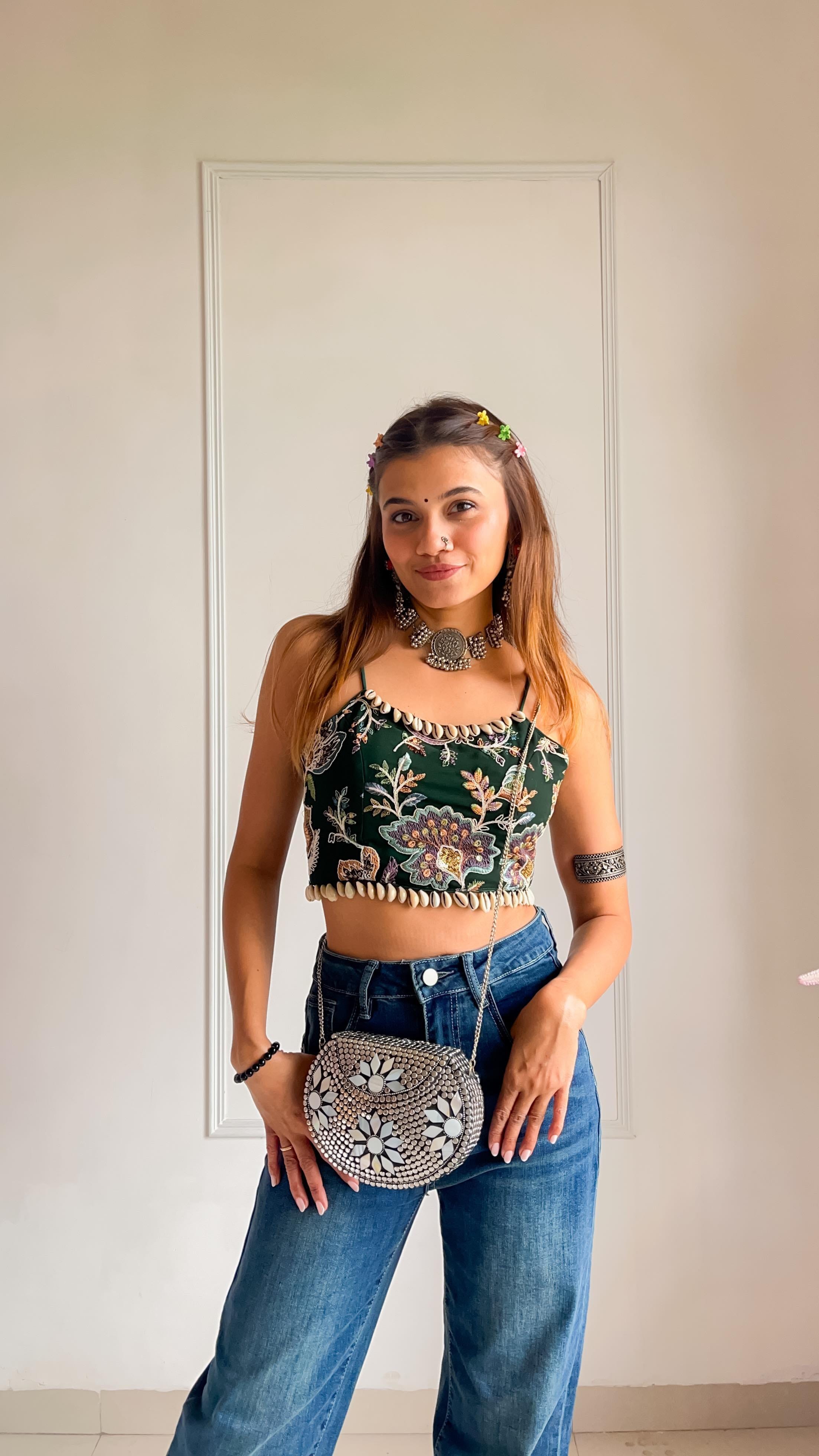 Effortless fits 🪷✨
.
.
.
#StyleTrails #NavratriOutfits