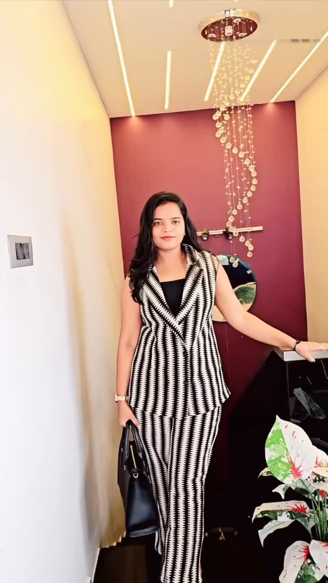 Comment down below for link's👇🏻🔗
Do follow for more🫶
Size : S
@amazondotin 
@myntra 
[Amazon, Myntra, Styleinspo, Coordset, Fashion, Outfitideas, OOTD]
#amazon #myntra #outfitinspo #fashion #ootd #coordset #instagram #stylewithme