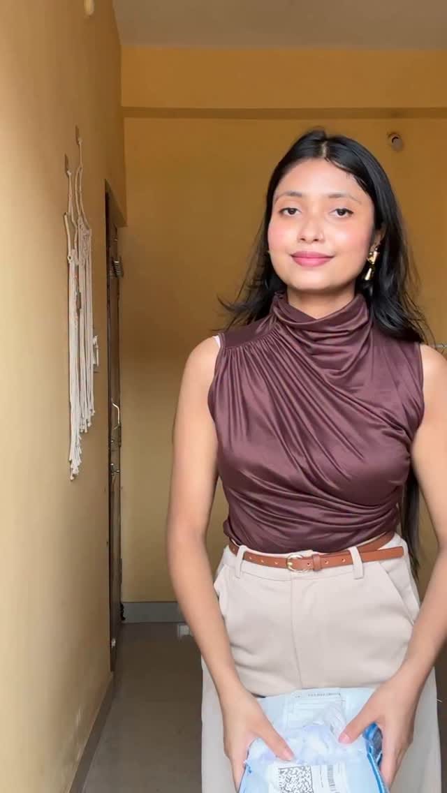 Comment SHARE or LINK for details 
Wearing size S in top
The bottom is from  oyela
The top is very affordable and the material is too soft .
#outfitoftheday #outfitinspo #flipkartfinds #tophaul #fittedtop