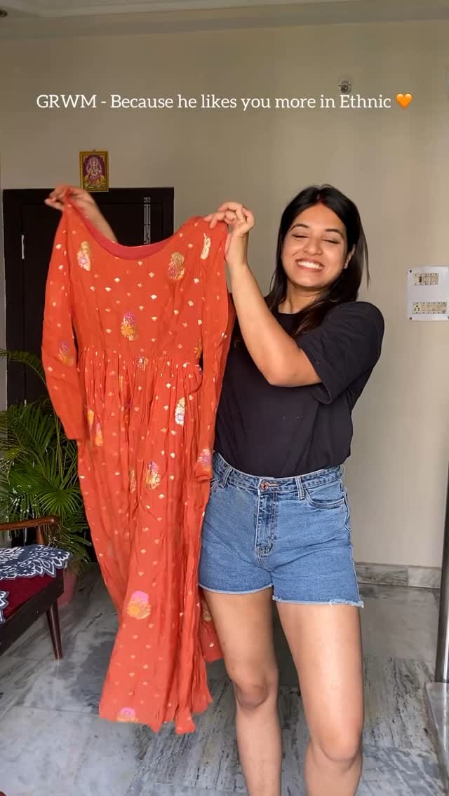 GRWM to impress him 😉. 
Kurta Set from MYNTRA. Comment for link 🔗 
.
.
#trending #reel #reelinstagram #explore #explorepage #fyp #viral #myntra #myntrafinds #kurtaset #grwm #grwmoutfit #indianwearlove